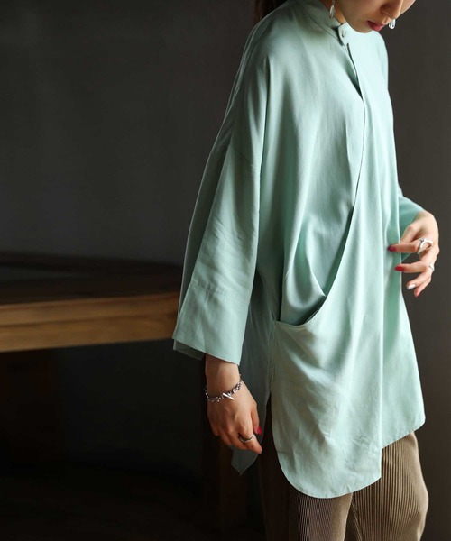 antiqua（アンティカ）の「目を惹く。カシュクールシャツ（シャツ/ブラウス・レディース・スモークピンク/オフホワイト/ブラック/ミント・FREE）」の12枚目の写真