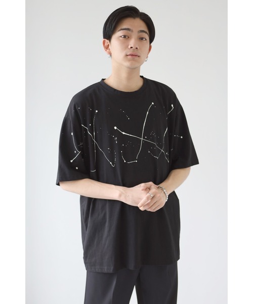 CREARE -LINO-（クレアーレリノ）の「オーバーサイズ　ペイントプリント半袖Tシャツ<ユニセックス>（Tシャツ/カットソー・メンズ・ホワイト/ブラック・FREE）」の2枚目の写真