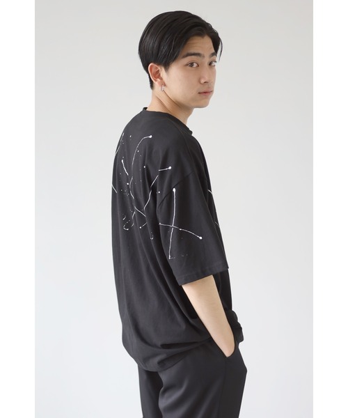CREARE -LINO-（クレアーレリノ）の「オーバーサイズ　ペイントプリント半袖Tシャツ<ユニセックス>（Tシャツ/カットソー・メンズ・ホワイト/ブラック・FREE）」の4枚目の写真
