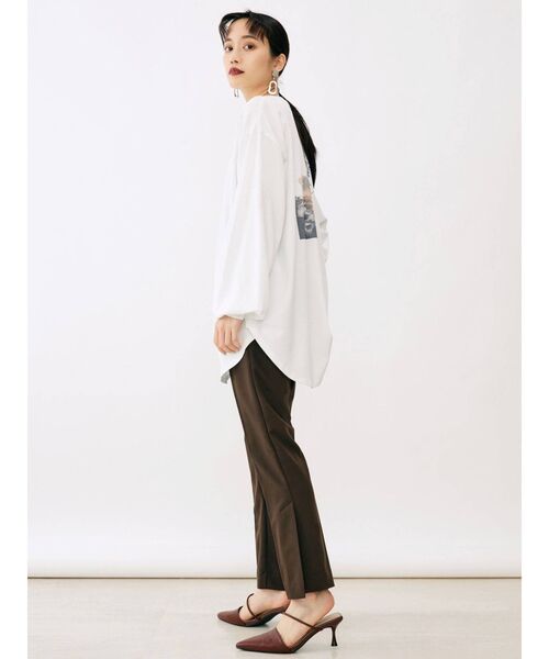 MURUA（ムルーア）の「センタープレスストレートパンツ（その他パンツ・レディース・アイボリー/ブラック/パープル/ブラウン・1/2）」の11枚目の写真