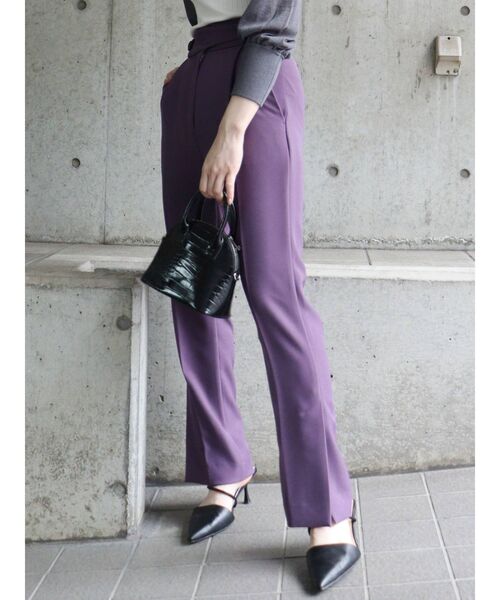 MURUA（ムルーア）の「センタープレスストレートパンツ（その他パンツ・レディース・アイボリー/ブラック/パープル/ブラウン・1/2）」の17枚目の写真
