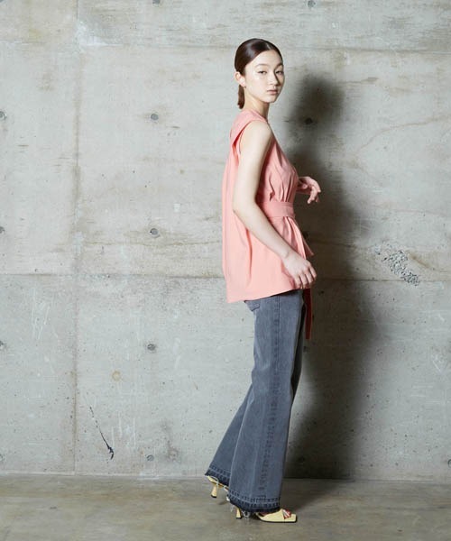 lautreamont BLEUBLANC（ロートレアモンブルーブラン）の「<lautreamont BLEUBLANC>ベルト付きストレッチカットソー（Tシャツ/カットソー・レディース・チャコールグレー/ネイビー/オレンジ・9号）」の21枚目の写真