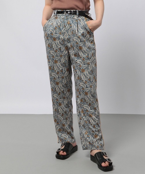 PAGEBOY（ページボーイ）の「ネオボヘミアンガラパンツ（その他パンツ・レディース・ブラック系その他/ネイビー系・FREE）」の2枚目の写真