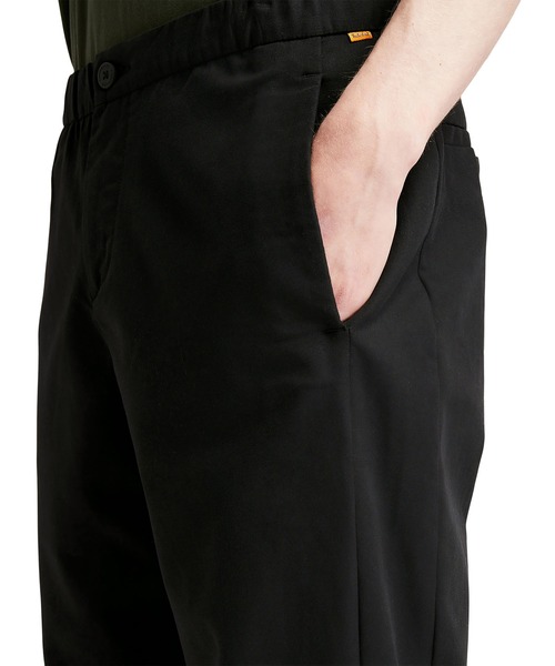 Timberland（ティンバーランド）の「メンズ リコンフォート リラックス フィット テーパード EK+ パンツ（その他パンツ・メンズ・ブルー/ブラック・32inch/34inch/33inch/30inch/31inch）」の11枚目の写真