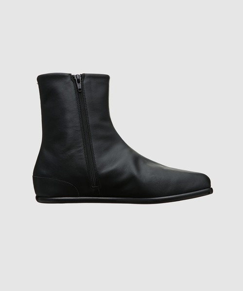 Maison Margiela（メゾンマルジェラ）の「"TABI" - shoes（ドレスシューズ・メンズ・ブラック/その他・43/41/42/40）」の3枚目の写真