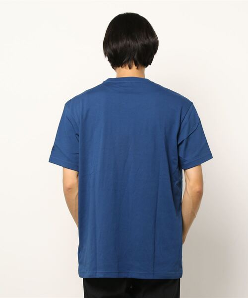 Reebok（リーボック）の「クラシックス キャンピング ショート スリーブ Tシャツ / Classics Camping Short Sleeve T-Shirt（Tシャツ/カットソー・メンズ・ブラック×ブラック/ホワイト/ブルー・SMALL/XXX-LARGE/LARGE/X-LARGE/XX-LARGE/MEDIUM/X-SMALL）」の5枚目の写真