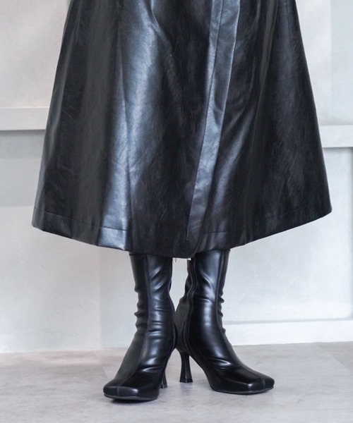 VIVIAN（ヴィヴィアン）の「ワイドスクエアトゥストレッチショートブーツ（ブーツ・レディース・ブラック/ダークブラウン/アイボリー・LL/S/M/L）」の5枚目の写真