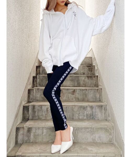 GYDA（ジェイダ）の「DC×GYDA SIDELINE テレコレギンス
