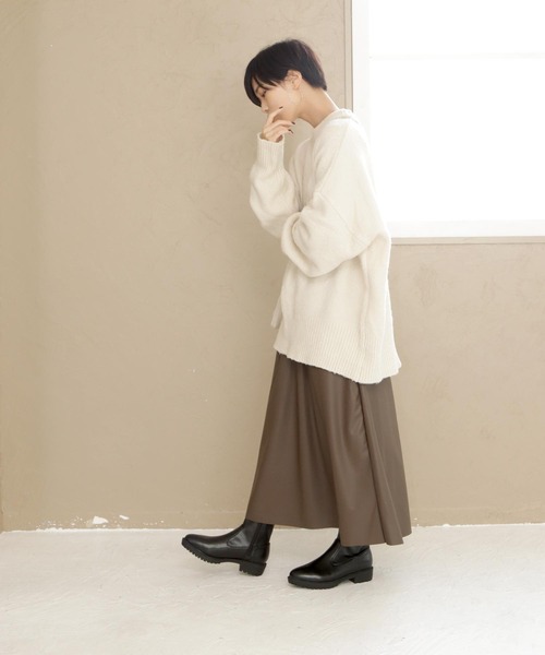 SOROTTO(ソロット)の「厚底ソールのストレッチアンクルブーツ(ブーツ・レディース・ブラック/アイボリー・LL/S/M/L)」の5枚目の写真