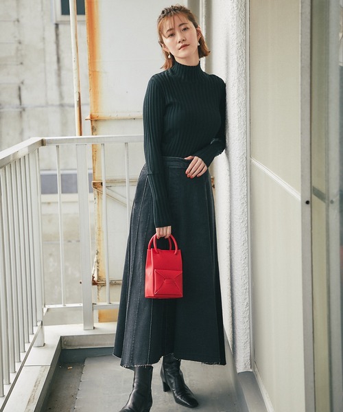 ADD CULUMN（アドカラム）の「【ADD CULUMN(アドカラム)】別注PACKETバッグS（ショルダーバッグ・レディース・オフホワイト/グレー系その他/レッド・S）」の5枚目の写真