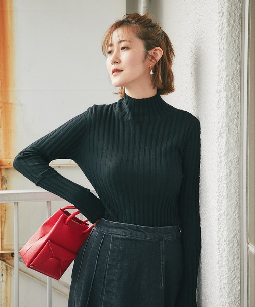 ADD CULUMN（アドカラム）の「【ADD CULUMN(アドカラム)】別注PACKETバッグS（ショルダーバッグ・レディース・オフホワイト/グレー系その他/レッド・S）」の4枚目の写真