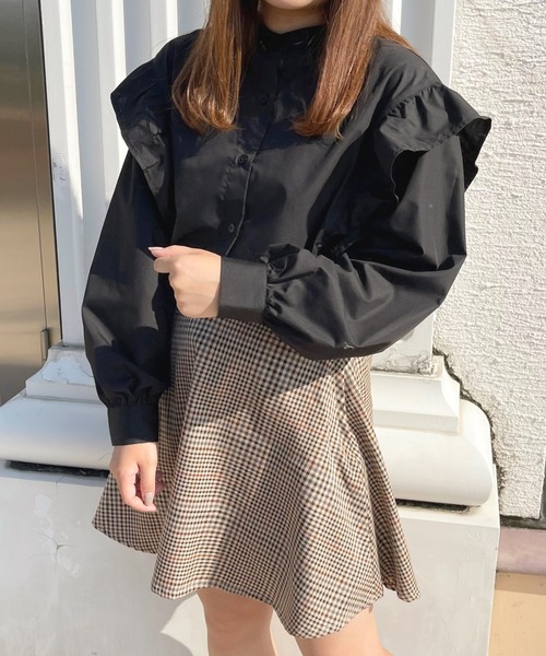 apres jour(アプレジュール)の「バンドカラーフリルシャツ【ZOZOTOWN限定アイテム】(シャツ/ブラウス・レディース・ブラック/カーキ/オフホワイト・X-LARGE/フリー)」の9枚目の写真