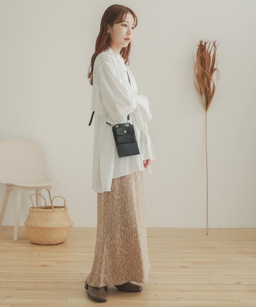 SENSE OF PLACE by URBAN RESEARCH（センスオブプレイスバイアーバンリサーチ）の「プリーツディテールブラウス（シャツ/ブラウス・レディース・ライトブルー/オフホワイト・ONE）」の11枚目の写真