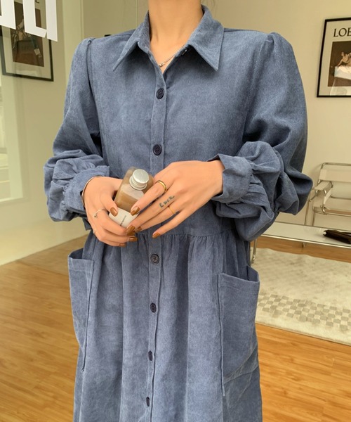 Diosfront（ディオスフロント）の「コーデュロイパフスリーブシャツワンピース（ワンピース・レディース・グリーン/ネイビー/キャメル/オレンジ/ブラック/ベージュ/ブルー・S/M/L）」の18枚目の写真