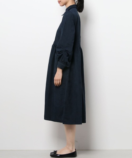 Diosfront（ディオスフロント）の「コーデュロイパフスリーブシャツワンピース（ワンピース・レディース・グリーン/ネイビー/キャメル/オレンジ/ブラック/ベージュ/ブルー・S/M/L）」の15枚目の写真