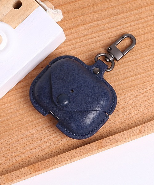 Fun & Daily(ファンアンドデイリー)の「Airpods Pro : レザーデザインケース(ヘッドフォン/イヤホン・メンズ・ブラック/ネイビー/ブラウン/レッド/グリーン・FREE)」の12枚目の写真