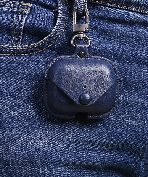 Fun & Daily(ファンアンドデイリー)の「Airpods Pro : レザーデザインケース(ヘッドフォン/イヤホン・メンズ・ブラック/ネイビー/ブラウン/レッド/グリーン・FREE)」の13枚目の写真