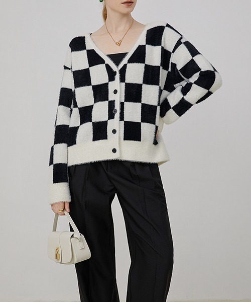 Fano Studios（ファノ ストゥディオズ）の「【Fano Studios】Folded asymmetry waist suit trousers FQ21K029（スラックス・レディース・ブラック/モスグリーン・S/M/L）」の10枚目の写真