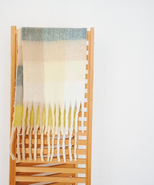 prose verse（プロズヴェール）の「チェック柄フリンジマフラー（マフラー・レディース・グリーン/イエロー/パープル・ﾌﾘ-）」の4枚目の写真