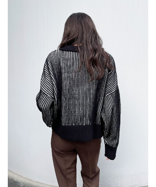 ENVYM（アンビー）の「バイカラーリブニットＰＯ（ニット/セーター・レディース・ブラック/グリーン/Moca・FREE）」の4枚目の写真