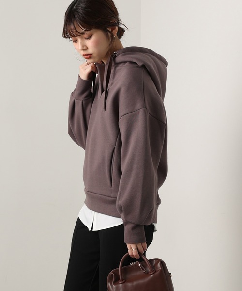 natural couture（ナチュラルクチュール）の「オープンネック裏起毛パーカー（パーカー・レディース・ブラウン/アイボリー/ミント/スミクロ/グレイッシュベージュ・FREE）」の12枚目の写真