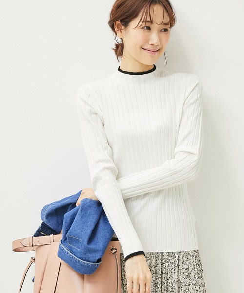 ROPE' PICNIC(ロペピクニック)の「配色ニットプルオーバー(ニット/セーター・レディース・オフホワイト/ベージュ系その他/パープル・38)」の2枚目の写真