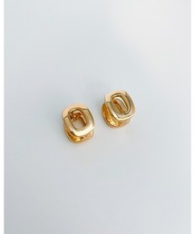 mou（モウ）の「スクエアフープサンドピアス（ピアス（両耳用））」