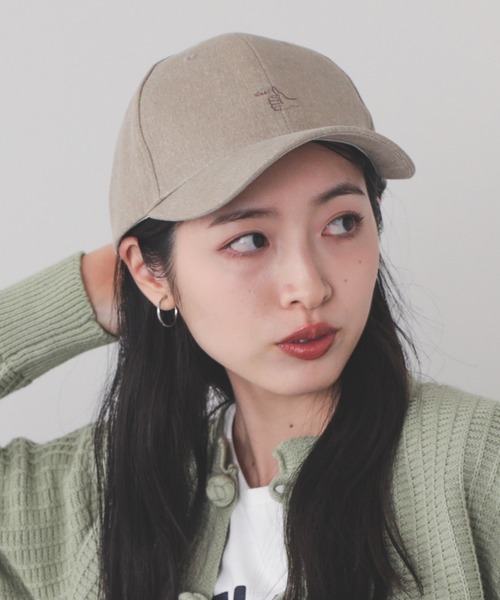 BEAMS HEART(ビームスハート)の「【4色展開】ハンドサイン ロゴ キャップ(キャップ・レディース・サックスブルー/ベージュ/ホワイト系その他5/チャコールグレー/ピンク/オフホワイト/オレンジ/ホワイト・FREE)」の5枚目の写真