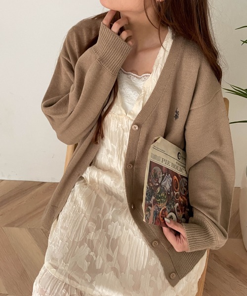 U.S. POLO ASSN.(ユーエスポロアッスン)の「∴WEGO/U.S.POLO ASSN.別注カラーワンポイントカーディガン(カーディガン/ボレロ・レディース・グリーン/ピンク/オフホワイト/ブラック/ロイヤルブルー/杢グレー/ベージュ/オレンジ・FREE)」の11枚目の写真