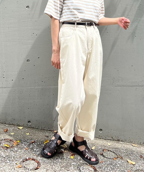 AS KNOW AS plus（アズノゥアズプラス）の「●ベルト付ゆるりカーブパンツ（その他パンツ・レディース・ピンク/インディゴブルー/グリーン/アイボリー/ライトカーキ/チェック/グレイッシュブルー/ブラック系/ブラック/オフホワイト/サックスブルー/グリーン系/ピンク系/ケミカルウォッシュ/ナチュラル/ピーコックグリーン系/ブラック系1/オレンジ/ライトイエロー・FREE）」の7枚目の写真