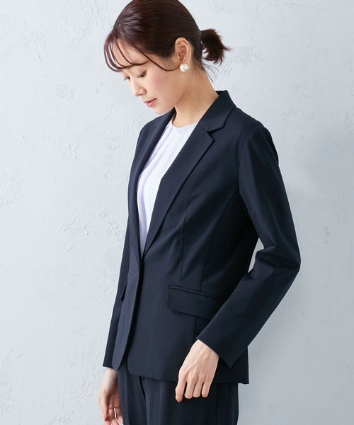 A/C DESIGN BY ALPHA CUBIC（エーシーデザインバイアルファキュービック）の「【ウォッシャブル】アルファブリックライトテーラードジャケット（テーラードジャケット・レディース・ネイビー/ブラック・13号/9号/11号）」の4枚目の写真