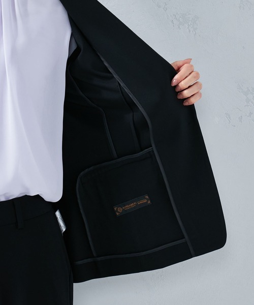A/C DESIGN BY ALPHA CUBIC（エーシーデザインバイアルファキュービック）の「【ウォッシャブル】アルファブリックライトテーラードジャケット（テーラードジャケット・レディース・ネイビー/ブラック・13号/9号/11号）」の17枚目の写真