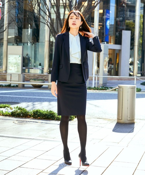 A/C DESIGN BY ALPHA CUBIC（エーシーデザインバイアルファキュービック）の「【ウォッシャブル】アルファブリックライトテーラードジャケット（テーラードジャケット・レディース・ネイビー/ブラック・13号/9号/11号）」の20枚目の写真