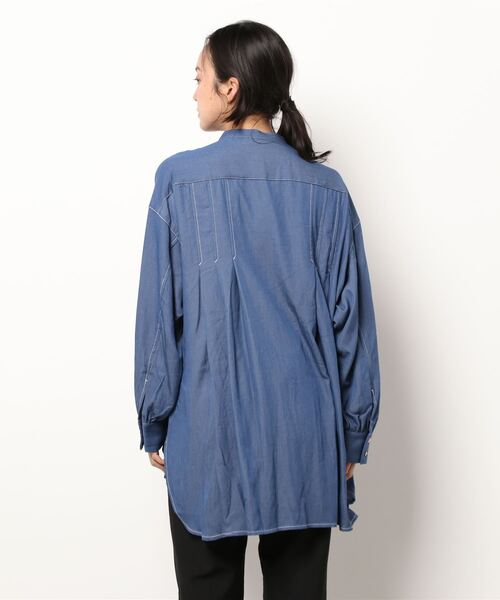 NICOLE white（ニコルホワイト）の「ボリューム袖デニムブラウス（シャツ/ブラウス・レディース・ブラック/ブルー系/オフホワイト・FREE）」の5枚目の写真