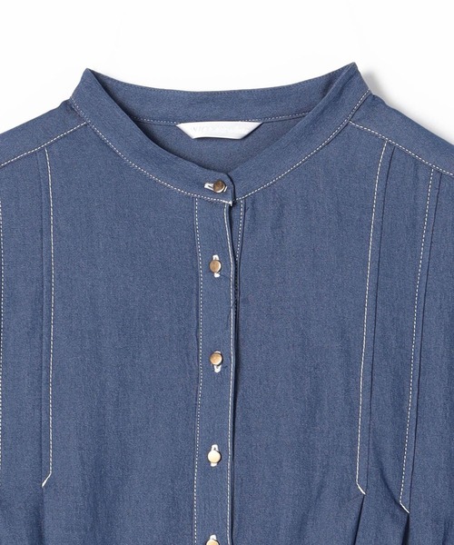 NICOLE white（ニコルホワイト）の「ボリューム袖デニムブラウス（シャツ/ブラウス・レディース・ブラック/ブルー系/オフホワイト・FREE）」の10枚目の写真