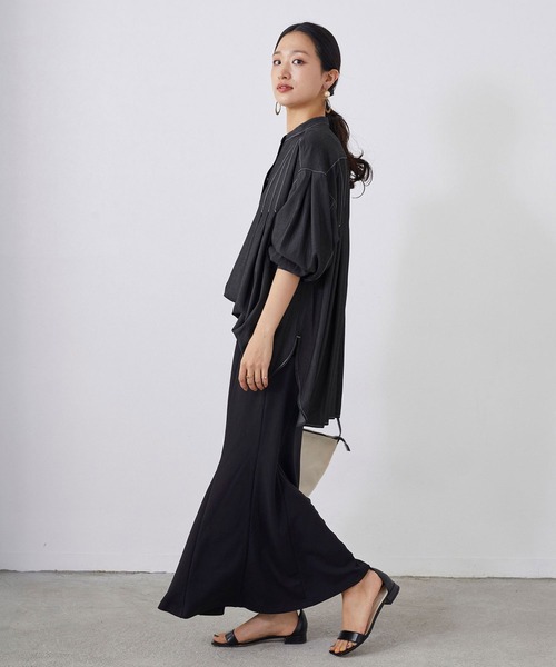 NICOLE white（ニコルホワイト）の「ボリューム袖デニムブラウス（シャツ/ブラウス・レディース・ブラック/ブルー系/オフホワイト・FREE）」の21枚目の写真