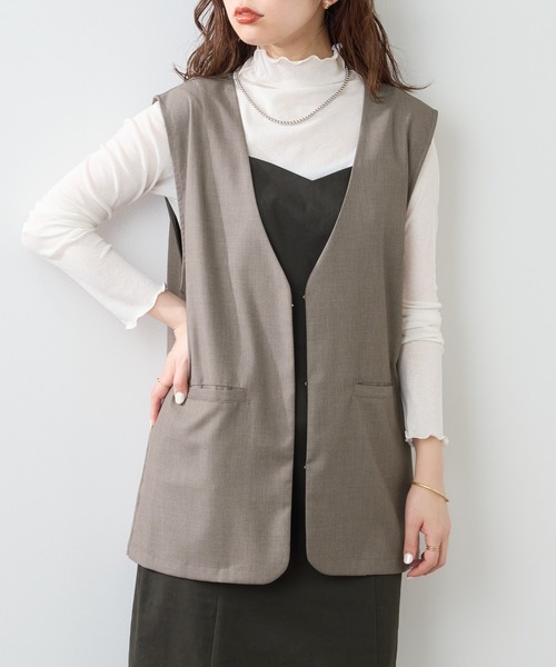 natural couture（ナチュラルクチュール）の「シンプルに着飾る　ちょっと大人なマニッシュベスト（ベスト・レディース・ベージュ/ブラウン/モカ・FREE）」の8枚目の写真