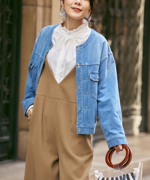 Chez toi(シェトワ)の「フロントデザインゴールドフックノーカラーGジャン(デニムジャケット・レディース・インディゴブルー/ブルー/アイボリー・FREE)」の9枚目の写真