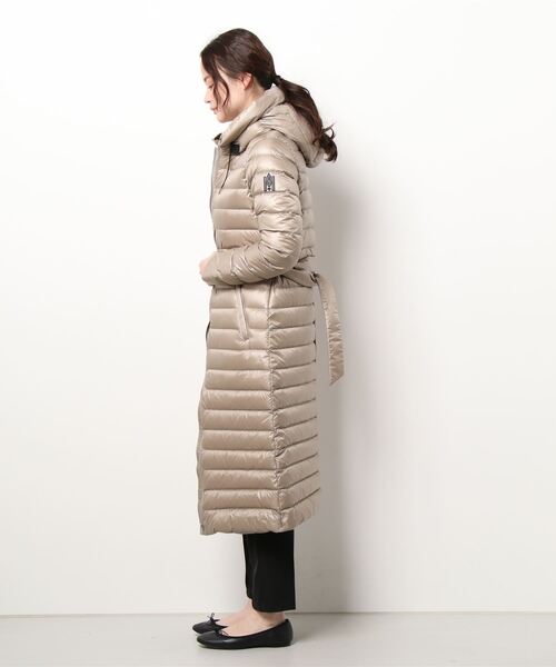 Mackage(マッカージュ)の「【MACKAGE/マッカージュ】PORTIA Ladies Hooded Sateen coat(ダウンジャケット/コート・レディース・ベージュ・34)」の4枚目の写真