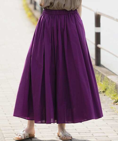 URBAN RESEARCH ROSSO WOMEN（アーバンリサーチ　ロッソ）の「ウエストギャザーロングスカート（スカート・レディース・グリーン/ピンク系その他/ブルー/ブラウン・FREE）」の5枚目の写真