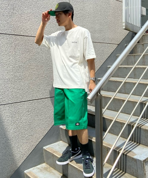 RVCA(ルーカ)の「RVCA/ルーカ オーバーサイズ バックプリントTシャツ/バンダナ柄 ドロップショルダーTシャツ BC041-295(Tシャツ/カットソー・メンズ・ブラック/ホワイト/グリーン・M/L/S)」の13枚目の写真