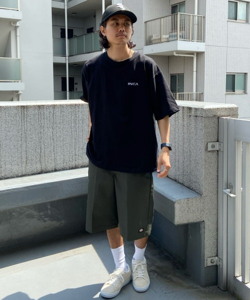 RVCA(ルーカ)の「RVCA/ルーカ オーバーサイズ バックプリントTシャツ/バンダナ柄 ドロップショルダーTシャツ BC041-295(Tシャツ/カットソー・メンズ・ブラック/ホワイト/グリーン・M/L/S)」の18枚目の写真