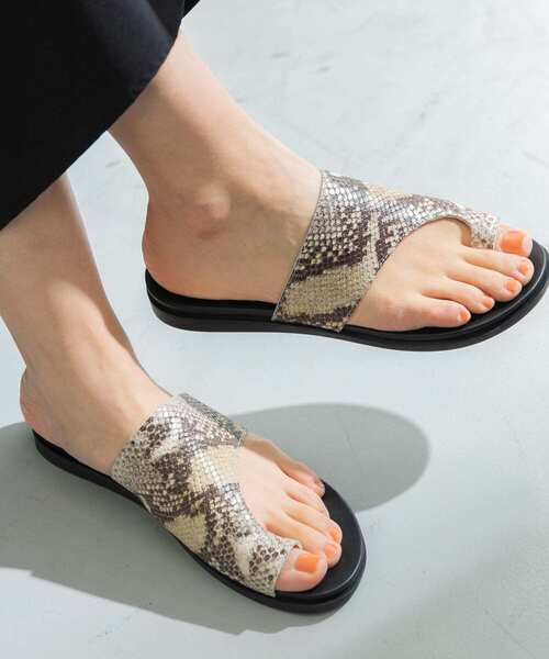 URBAN RESEARCH（アーバンリサーチ）の「レザーカバーサンダル（サンダル・レディース・ブラック/キャメル/ピンク系その他/アニマル・38/37/36）」の20枚目の写真