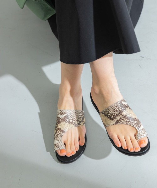 URBAN RESEARCH（アーバンリサーチ）の「レザーカバーサンダル（サンダル・レディース・ブラック/キャメル/ピンク系その他/アニマル・38/37/36）」の21枚目の写真