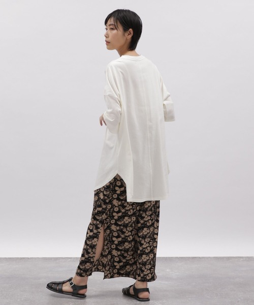 LAKOLE（ラコレ）の「BIGフレアラインTシャツ / 275565（Tシャツ/カットソー・レディース・ブラック/ベージュ/ブラウン/オフホワイト・SMALL/MEDIUM）」の6枚目の写真