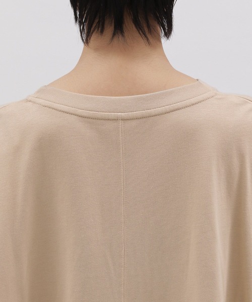 LAKOLE（ラコレ）の「BIGフレアラインTシャツ / 275565（Tシャツ/カットソー・レディース・ブラック/ベージュ/ブラウン/オフホワイト・SMALL/MEDIUM）」の17枚目の写真