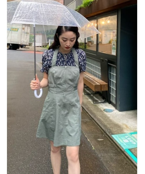 MOUSSY（マウジー）の「HALTER NECK JUMPER スカート（ジャンパースカート・レディース・ライトカーキ/キナリ/ブラック・2/1）」の22枚目の写真