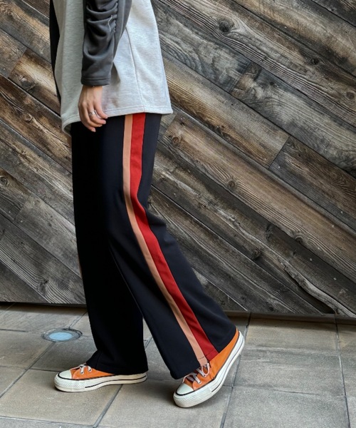 mi via loca(ミヴィアロカ)の「サイドラインセンターシームパンツ(その他パンツ・レディース・ブラック/グリーン/ワインレッド/チャコールグレー/ブラウン・FREE)」の17枚目の写真