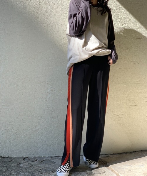 mi via loca(ミヴィアロカ)の「サイドラインセンターシームパンツ(その他パンツ・レディース・ブラック/グリーン/ワインレッド/チャコールグレー/ブラウン・FREE)」の6枚目の写真