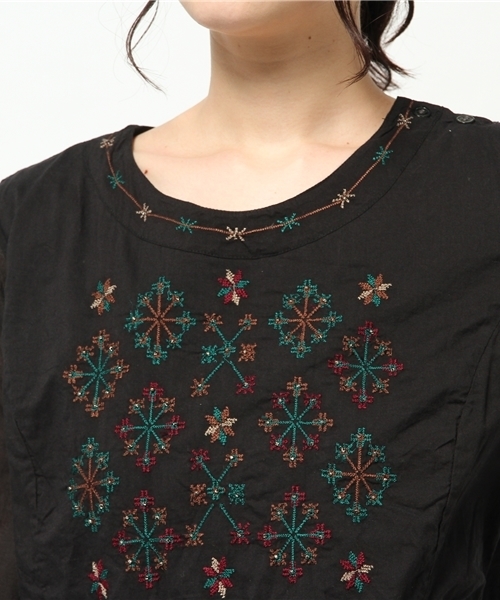 SUNAOKUWAHARA（スナオクワハラ）の「スターライトエンブロイダリー（ワンピース・レディース・ブラック/ベージュ・M size）」の6枚目の写真